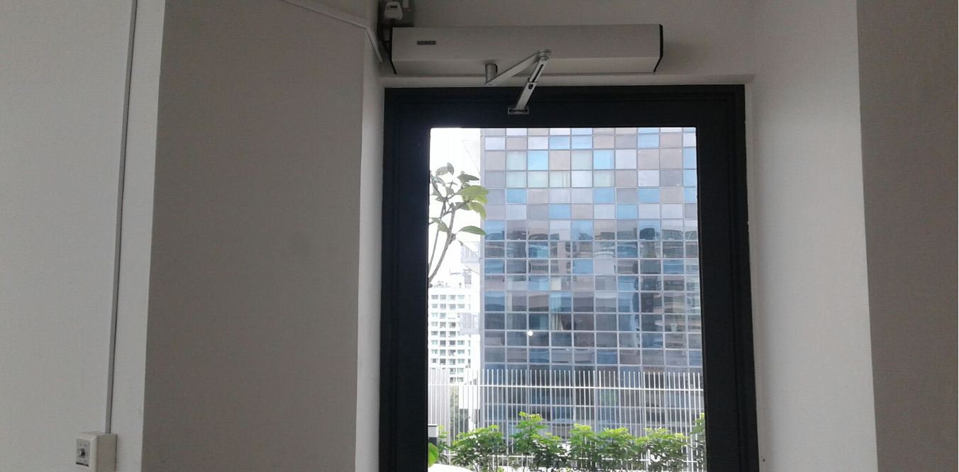 Swing Door 3